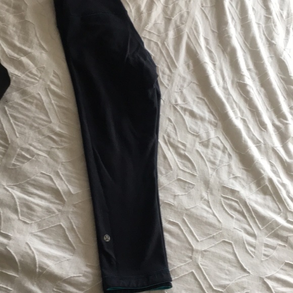 Lululemon crop bundle.. - Picture 5 of 8